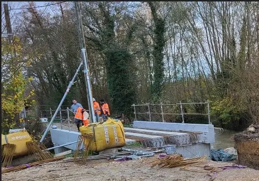 Pont de la morte poutres en place